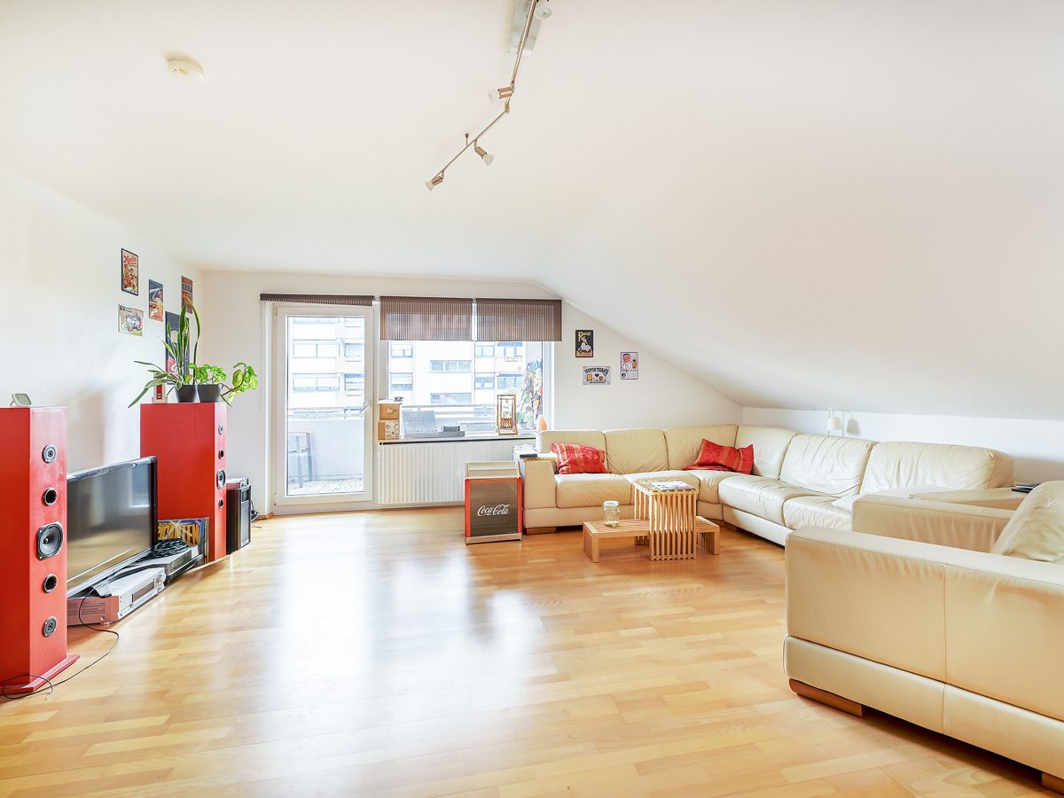 Immobilienangebot - Ettlingen - Wohnungen - Gemütliche 2-Zimmer-Wohnung unter dem Dach in Ettlingen