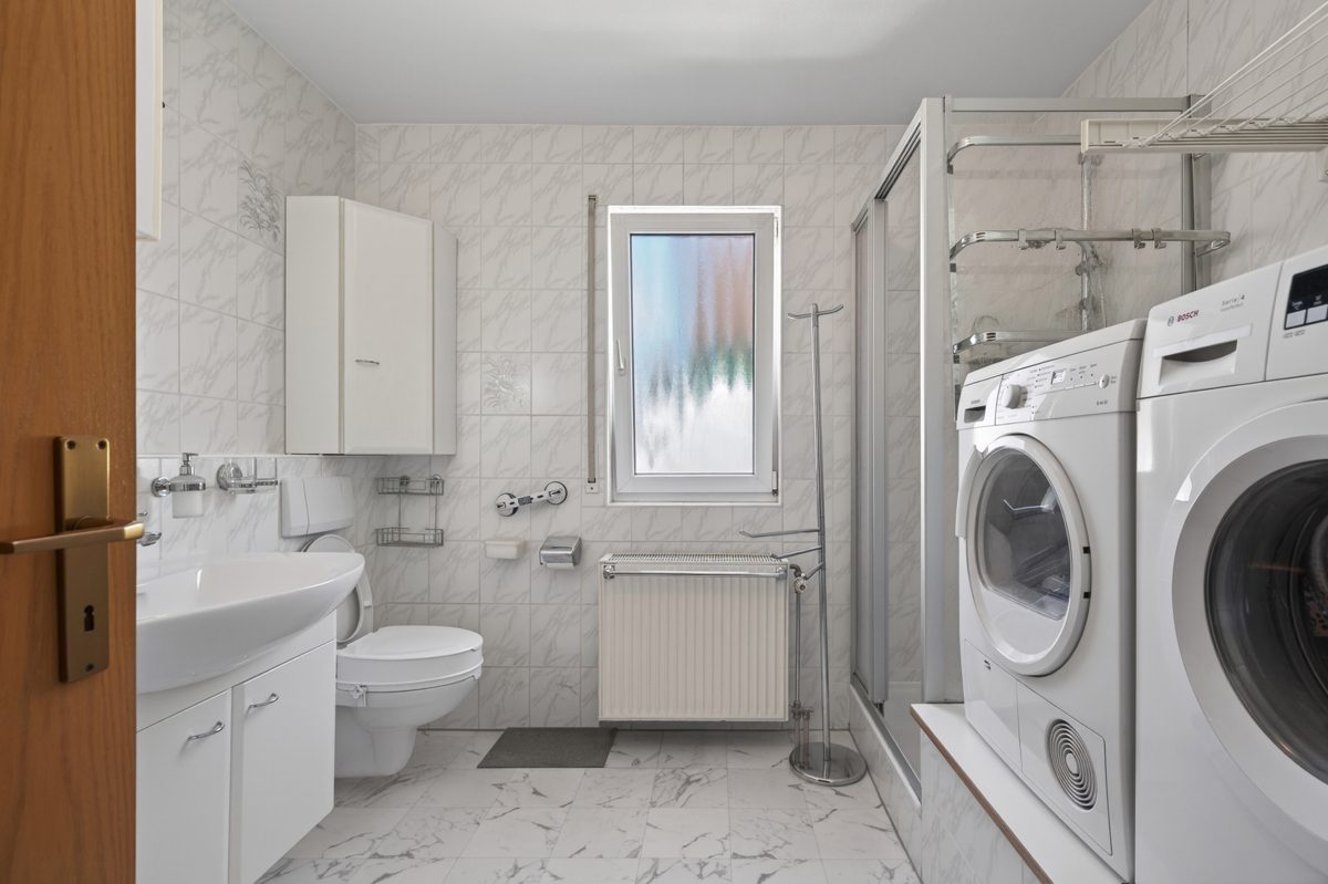Tageslichtbad Immobilienangebot - Rheinstetten / Mörsch - Wohnungen - Seltene Gelegenheit! Bezugsfreie 3-Zimmer-Wohnung in Rheinstetten