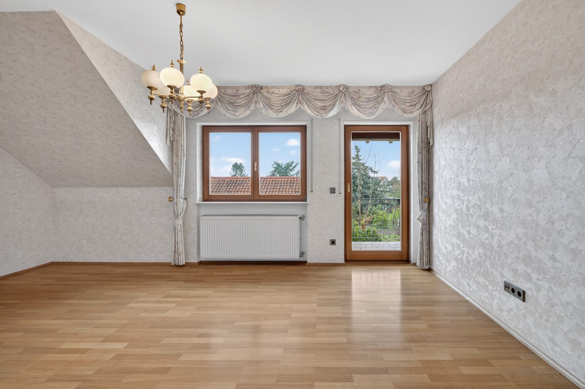 Immobilienangebot - Oberhausen-Rheinhausen / Oberhausen - Wohnen & Anlage - Familientraum mit großem Garten - viel Platz für Ihre Kinder & Ihre Ideen