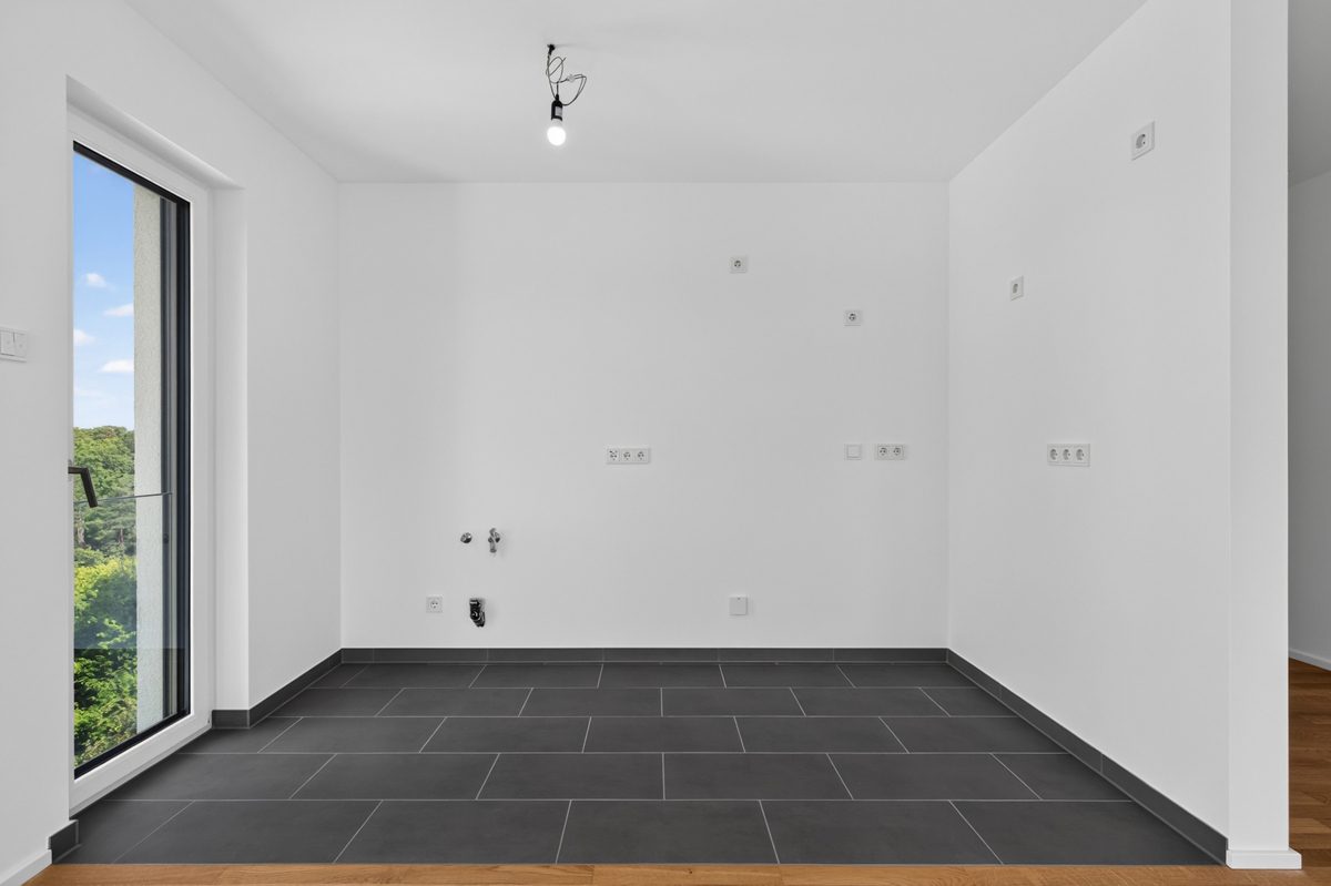 Küchenbereich Immobilienangebot - Karlsruhe / Waldstadt - Wohnungen - Wohnen ganz oben! Bezugsfreie 2-Zimmer-Neubauwohnung mit Ausblick