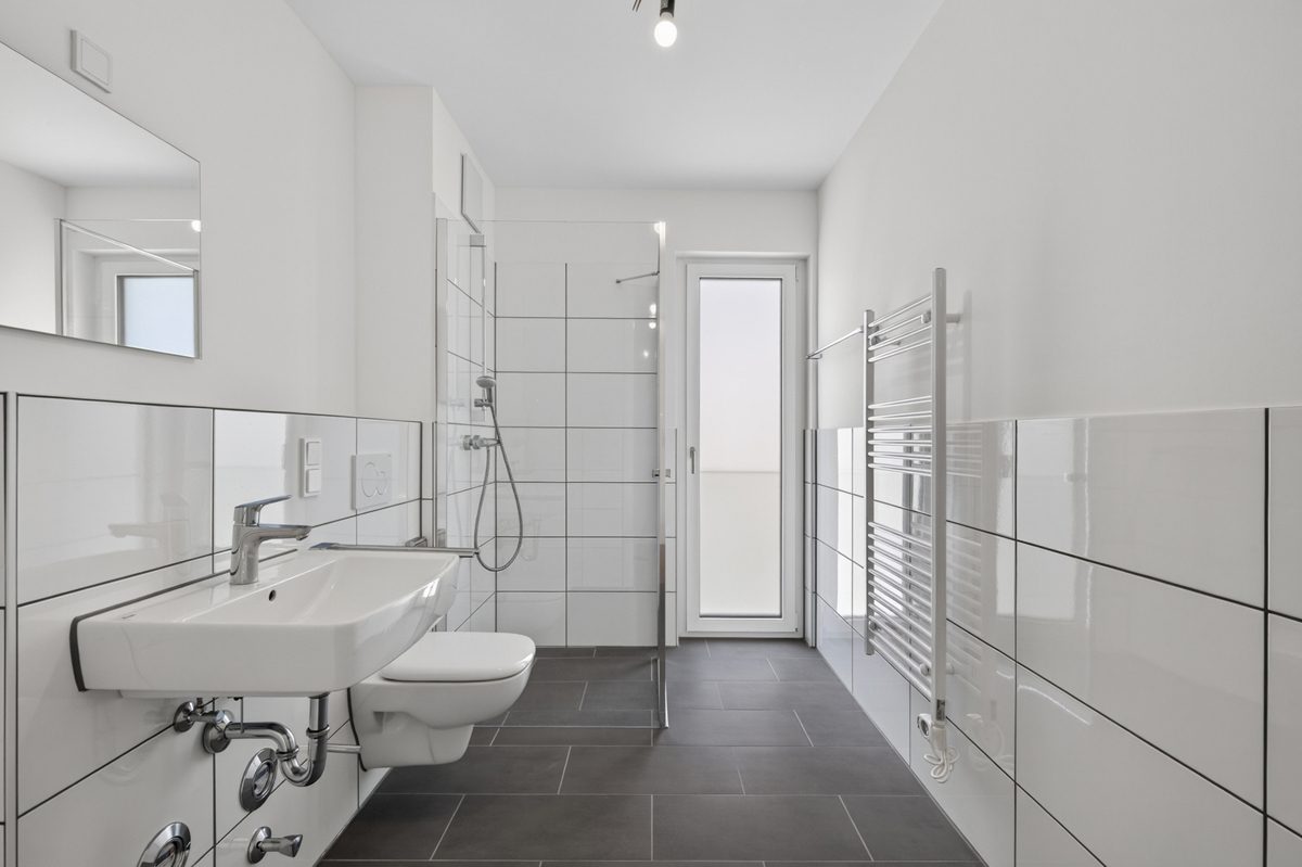 Tageslichtbad Immobilienangebot - Karlsruhe / Waldstadt - Wohnungen - Wohnen ganz oben! Bezugsfreie 2-Zimmer-Neubauwohnung mit Ausblick