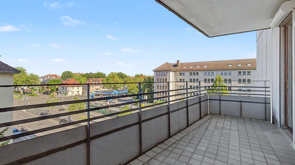 Balkon Immobilienangebot - Karlsruhe / Weststadt - Wohnungen - Modernisierte 3-Zimmer-Kapitalanlage in zentraler Top-Lage von Karlsruhe!