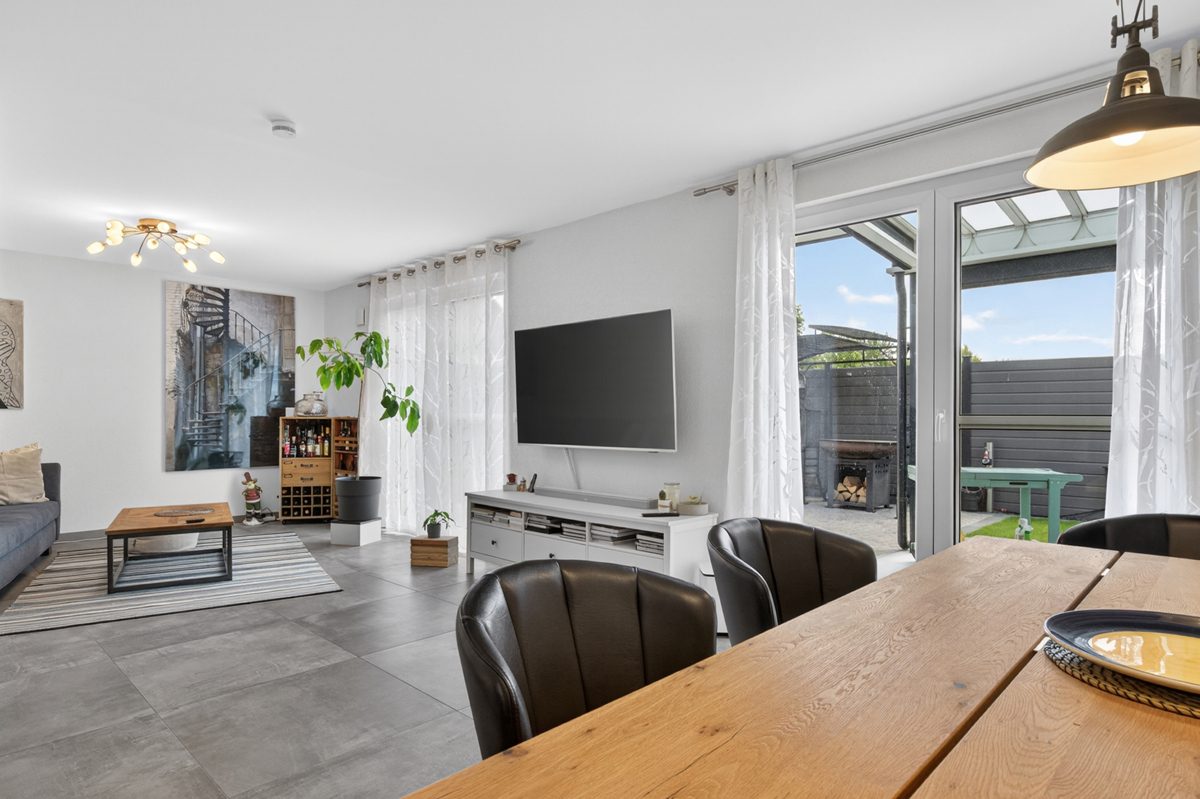 EG Ansicht Wohn- Essbereich Immobilienangebot - Erlenbach bei Kandel - Wohnen & Anlage - Modernes Familienzuhause in Top-Zustand – einziehen, wohlfühlen und das Leben genießen