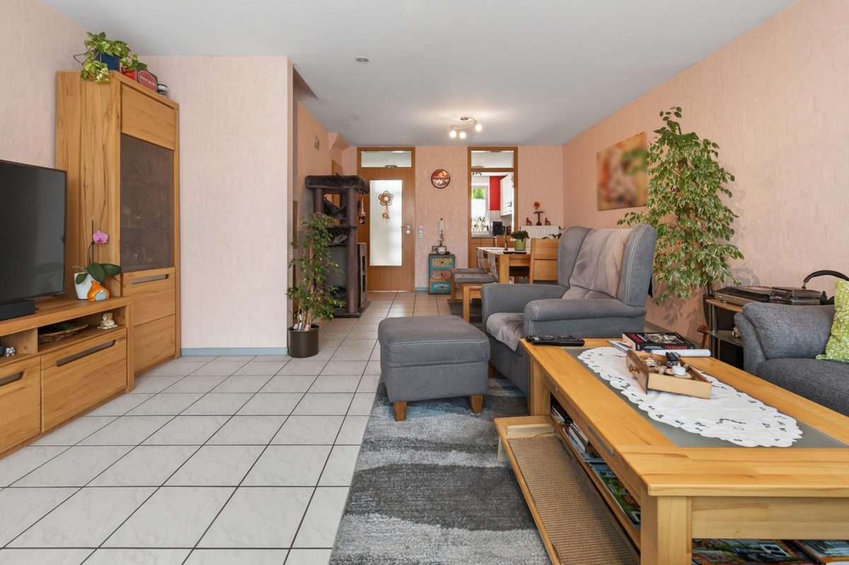 Wohnzimmer Immobilienangebot - Durmersheim - Wohnen & Anlage - Attraktives Reihenmittelhaus mit optimaler Raumaufteilung und guter Infrastruktur!