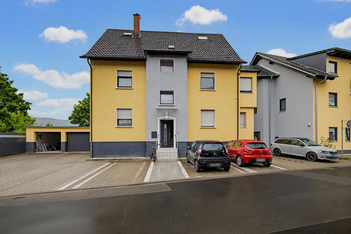 Haus A Frontansicht Immobilienangebot - Malsch - Wohnen & Anlage - Zwei Mehrfamilienhäuser, starke Struktur, überzeugendes Investment