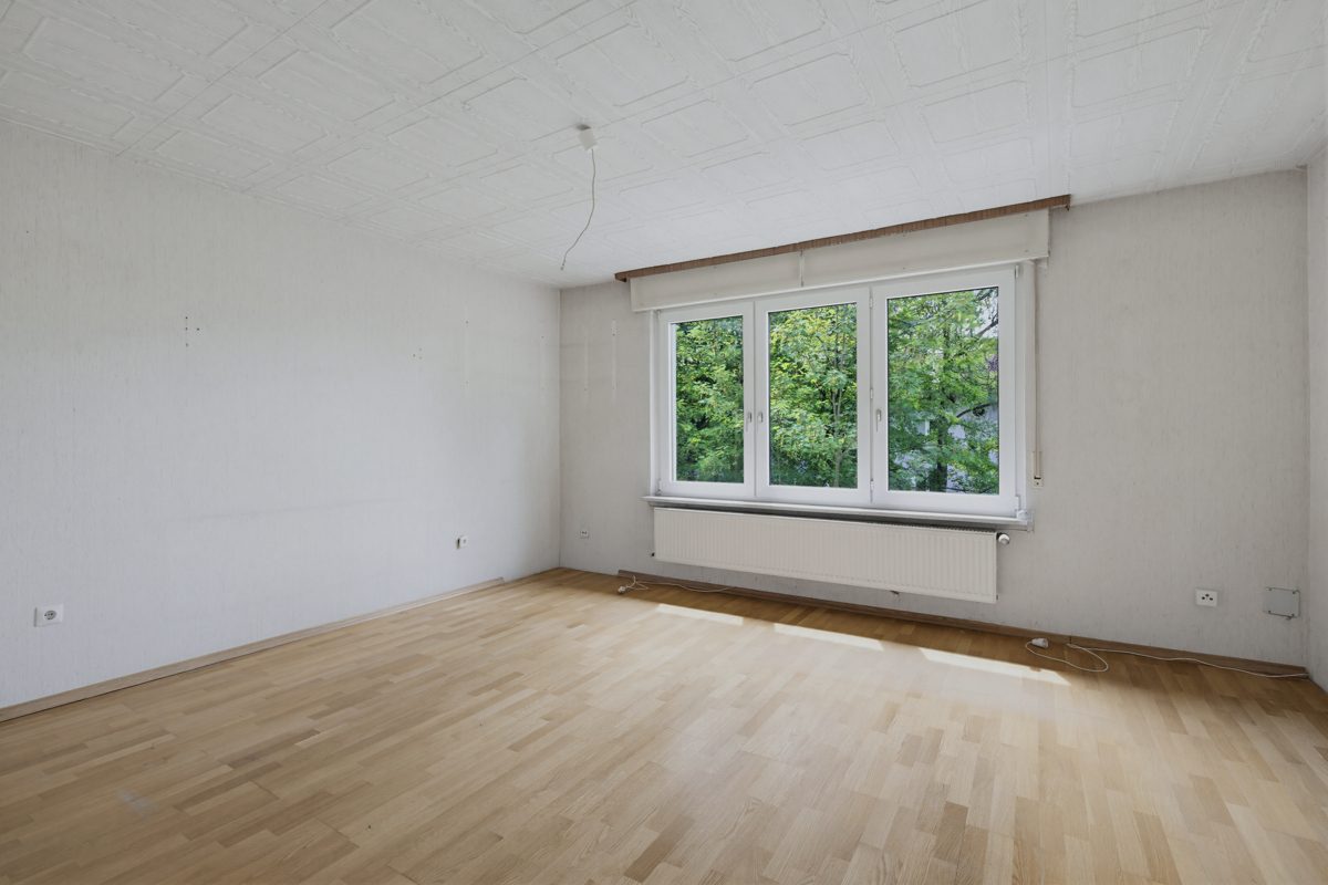 Zimmer 1 Immobilienangebot - Karlsruhe / Nordstadt - Wohnungen - Viel Platz und Potential! Interessante 4-Zimmer-Wohnung in zentraler Lage