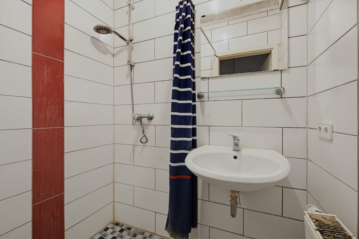 Immobilienangebot - Karlsruhe / Knielingen - Wohnen & Anlage - Renditekracher mit Konzept: Reihenmittelhaus mit 6 Zimmern und attraktiver Einzelvermietungsstruktur