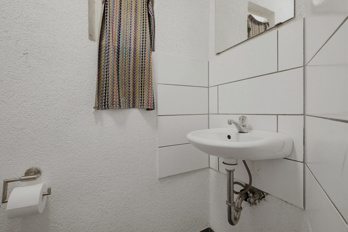 Immobilienangebot - Karlsruhe / Knielingen - Wohnen & Anlage - Renditekracher mit Konzept: Reihenmittelhaus mit 6 Zimmern und attraktiver Einzelvermietungsstruktur