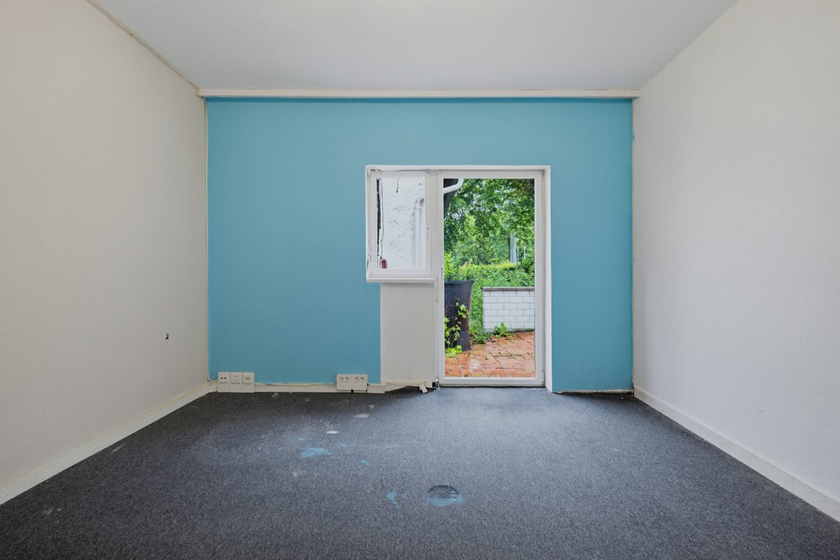Immobilienangebot - Karlsruhe / Knielingen - Wohnen & Anlage - Renditekracher mit Konzept: Reihenmittelhaus mit 6 Zimmern und attraktiver Einzelvermietungsstruktur