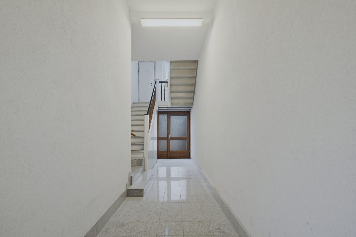 Immobilienangebot - Karlsruhe / Knielingen - Wohnen & Anlage - Renditekracher mit Konzept: Reihenmittelhaus mit 6 Zimmern und attraktiver Einzelvermietungsstruktur