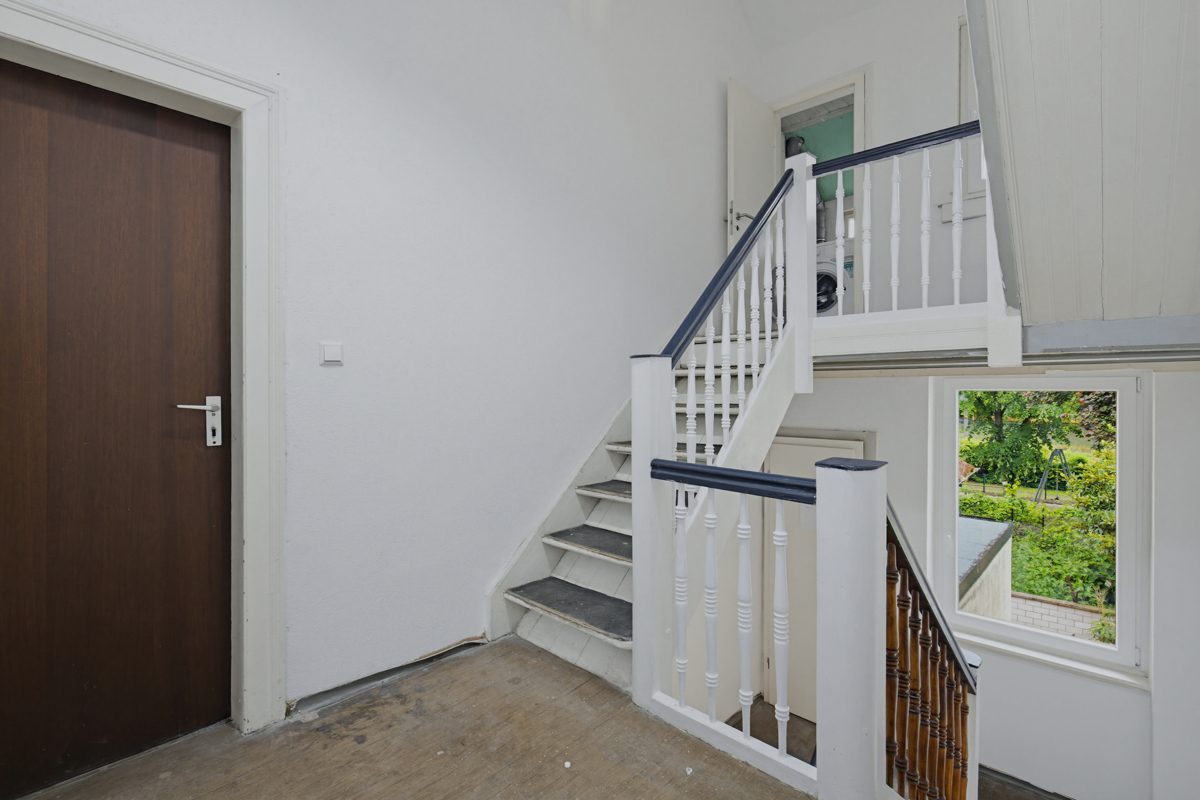 Immobilienangebot - Karlsruhe / Knielingen - Wohnen & Anlage - Renditekracher mit Konzept: Reihenmittelhaus mit 6 Zimmern und attraktiver Einzelvermietungsstruktur