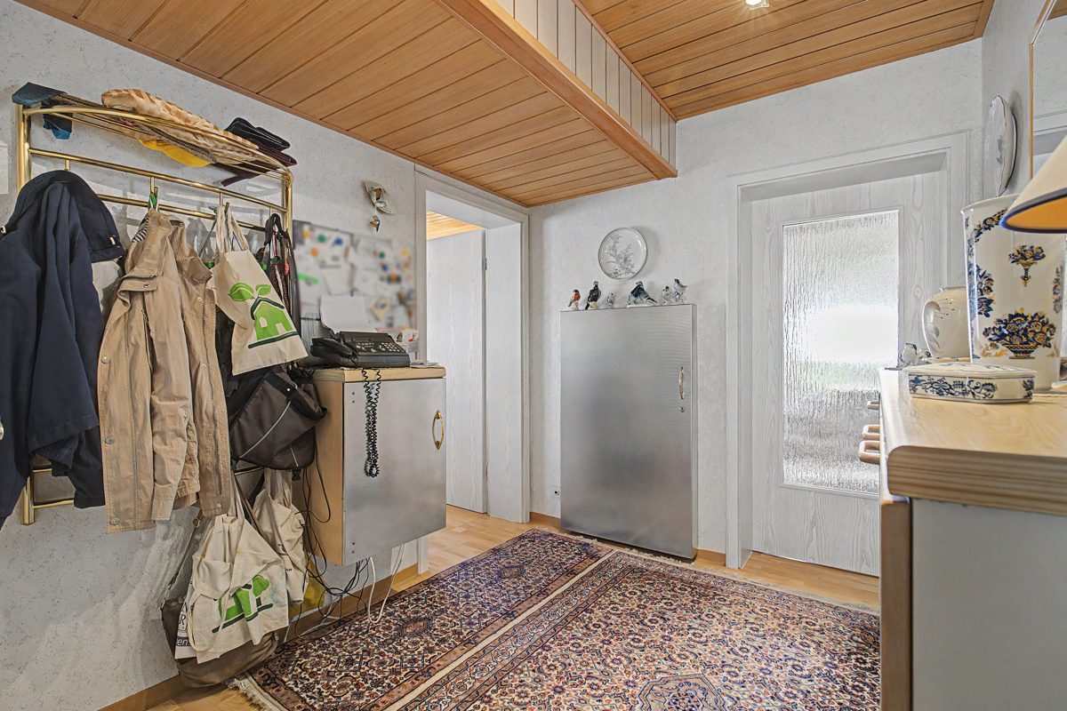 Immobilienangebot - Dettenheim / Liedolsheim - Wohnen & Anlage - Interessante Gelegenheit! Ansprechendes Einfamilienhaus mit Potential