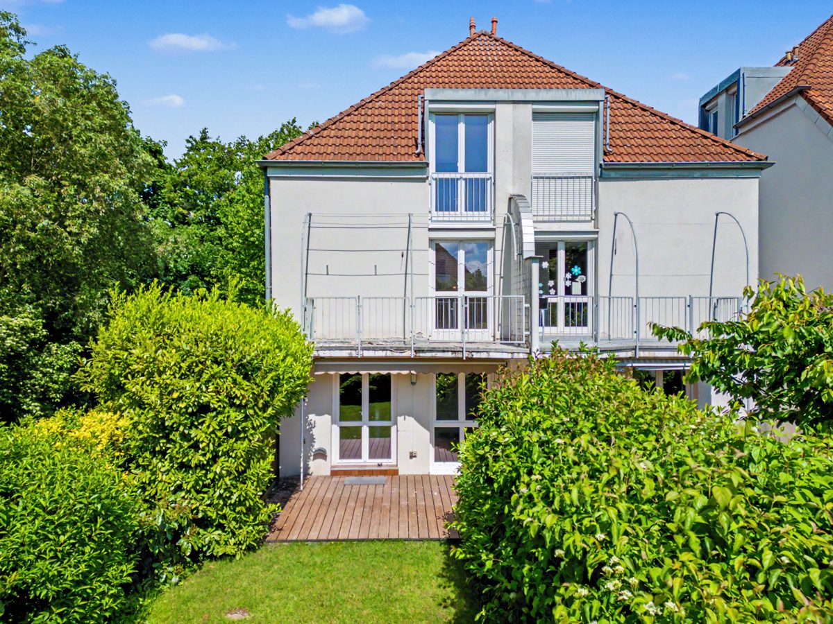 Gartenansicht Immobilienangebot - Ettlingen - Wohnen & Anlage - Top-Lage an der Alb: Gepflegte Doppelhaushälfte mit viel Platz für die Familie