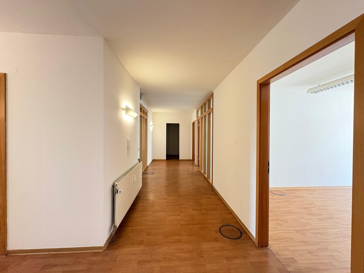 Immobilienangebot - Karlsruhe / Innenstadt-West - Rest & Gewerbe - Attraktive, lichtdurchflutete Gewerbefläche mit flexiblen Nutzungsmöglichkeiten