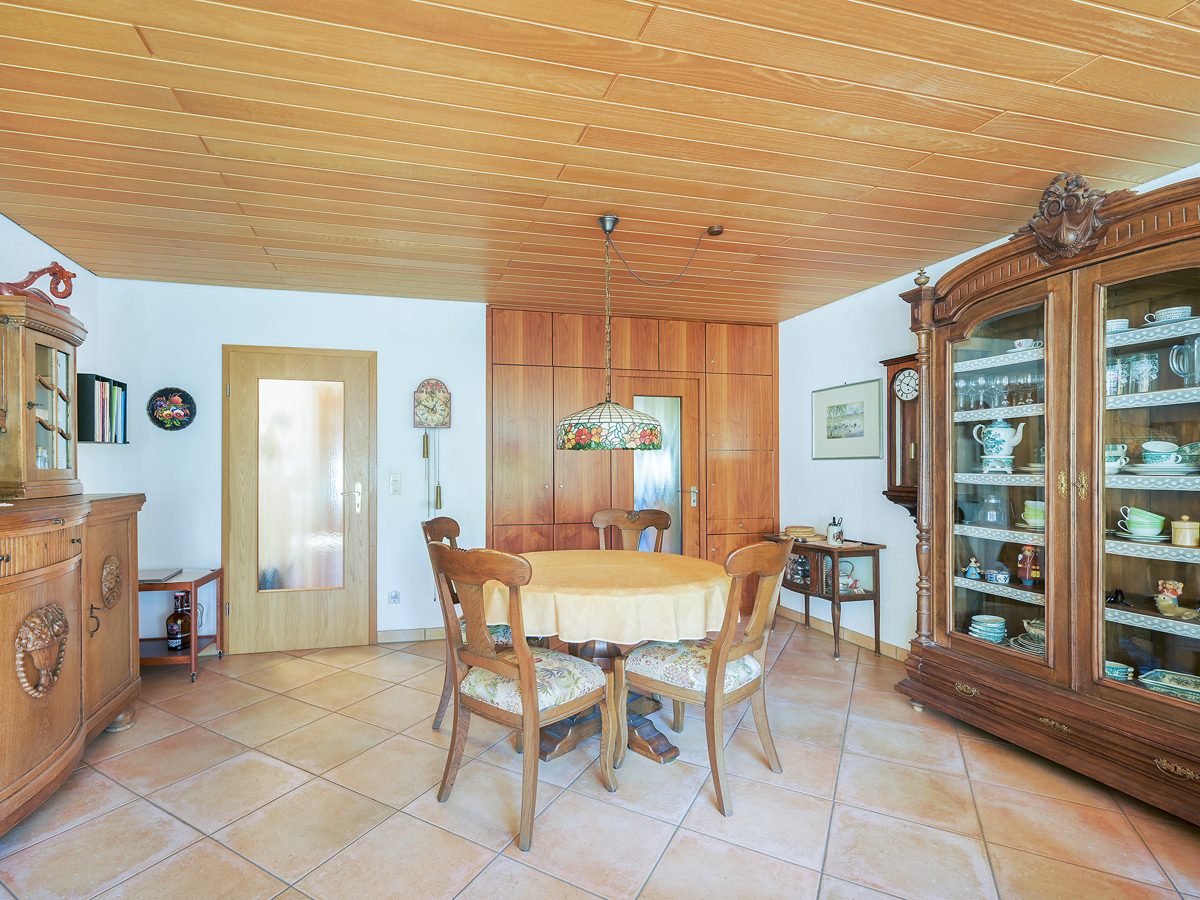 Immobilienangebot - Ettlingen / Spessart - Wohnen & Anlage - Ein Zuhause für Generationen – großzügiges Zweifamilienhaus mit ausgebautem Dachgeschoss