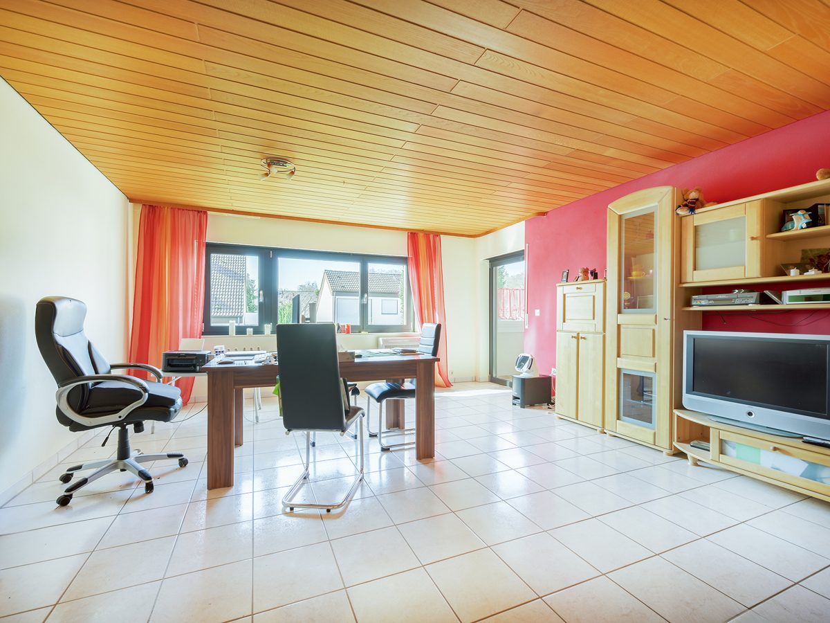 Immobilienangebot - Ettlingen / Spessart - Wohnen & Anlage - Ein Zuhause für Generationen – großzügiges Zweifamilienhaus mit ausgebautem Dachgeschoss
