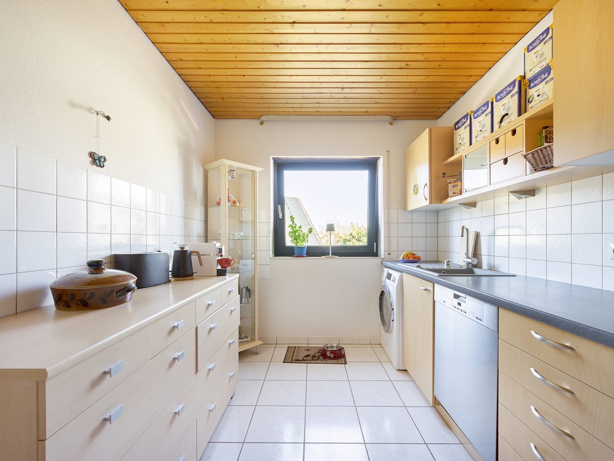 Immobilienangebot - Ettlingen / Spessart - Wohnen & Anlage - Ein Zuhause für Generationen – großzügiges Zweifamilienhaus mit ausgebautem Dachgeschoss