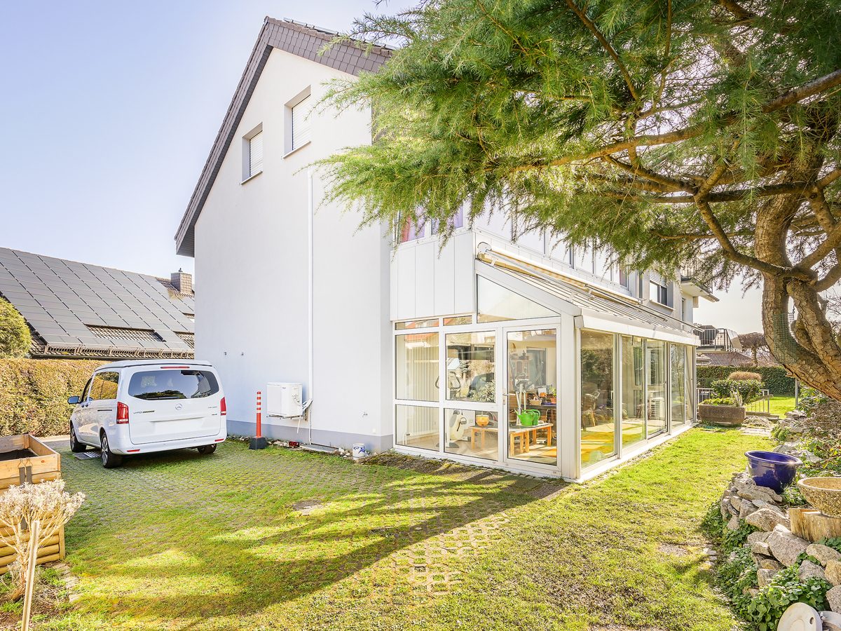 Immobilienangebot - Ettlingen / Spessart - Wohnen & Anlage - Ein Zuhause für Generationen – großzügiges Zweifamilienhaus mit ausgebautem Dachgeschoss