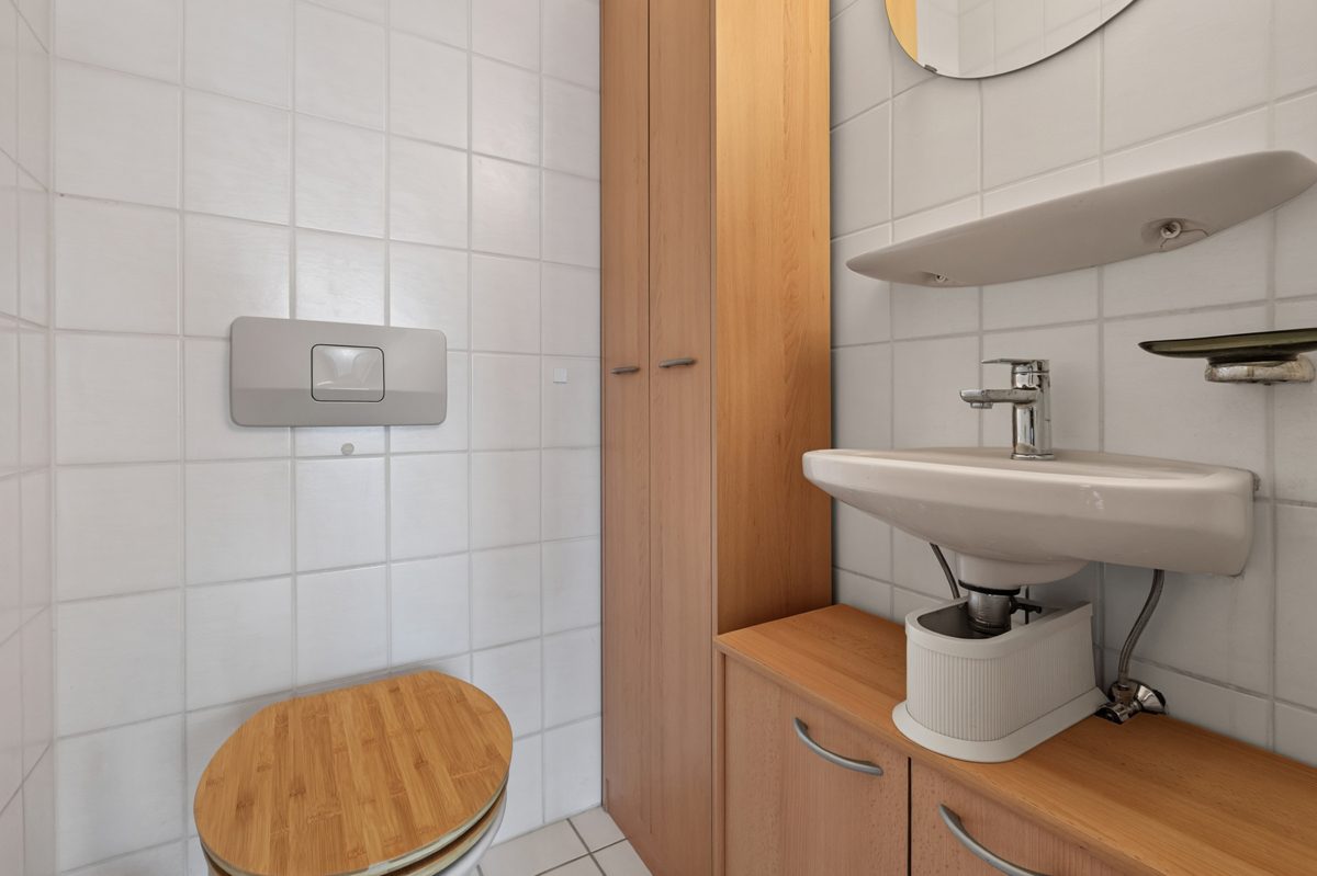 Gäste-WC Immobilienangebot - Waldbronn / Busenbach - Wohnungen - Viel Platz zum Wohlfühlen: Helle 3,5-Zimmer-Wohnung mit Garage in Waldbronn-Busenbach!