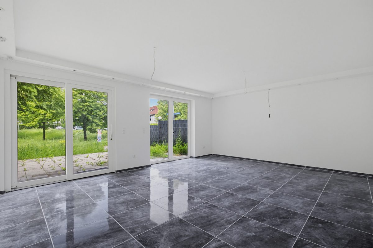 Wohnbereich Immobilienangebot - Karlsruhe / Knielingen - Wohnen & Anlage - Hell, modern, familienfreundlich – Doppelhaushälfte mit Wärmepumpe und Fußbodenheizung
