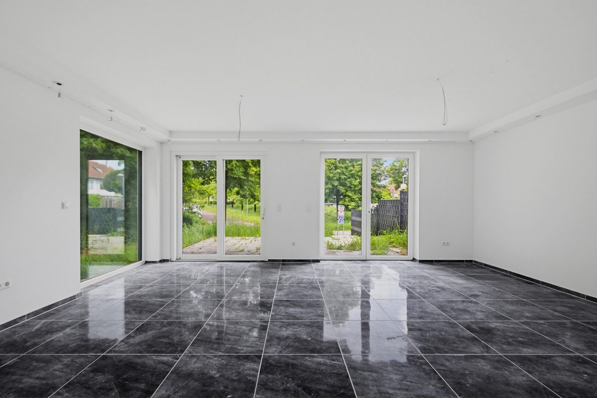 Wohnbereich Immobilienangebot - Karlsruhe / Knielingen - Wohnen & Anlage - Hell, modern, familienfreundlich – Doppelhaushälfte mit Wärmepumpe und Fußbodenheizung