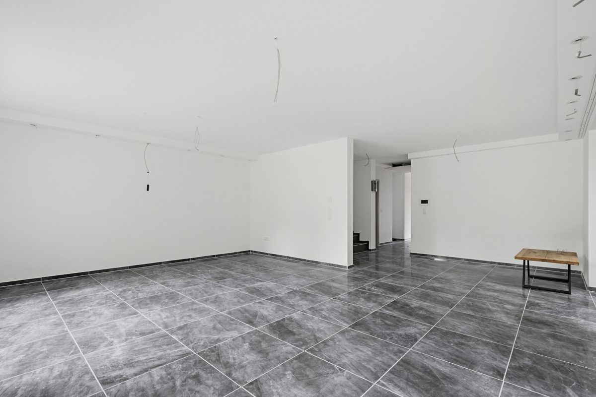 offener Wohn- und Essbereich Immobilienangebot - Karlsruhe / Knielingen - Wohnen & Anlage - Hell, modern, familienfreundlich – Doppelhaushälfte mit Wärmepumpe und Fußbodenheizung