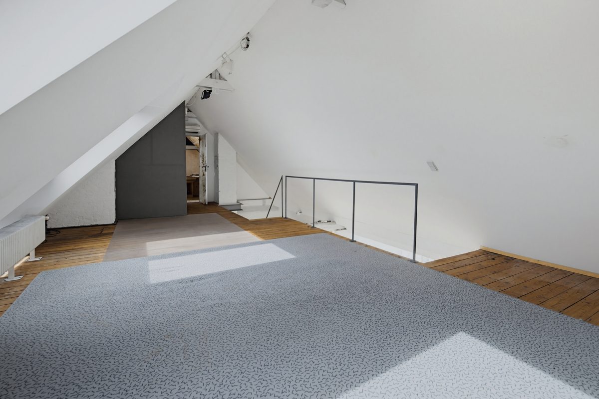 Immobilienangebot - Karlsruhe / Südweststadt - Wohnungen - Großzügige Stadtwohnung in Bestlage der Südweststadt mit Loggia & ausgebautem Spitzboden!