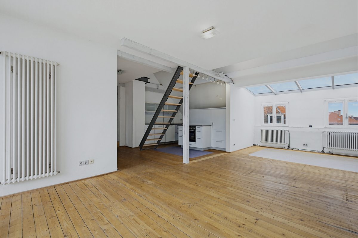 Immobilienangebot - Karlsruhe / Südweststadt - Wohnungen - Großzügige Stadtwohnung in Bestlage der Südweststadt mit Loggia & ausgebautem Spitzboden!