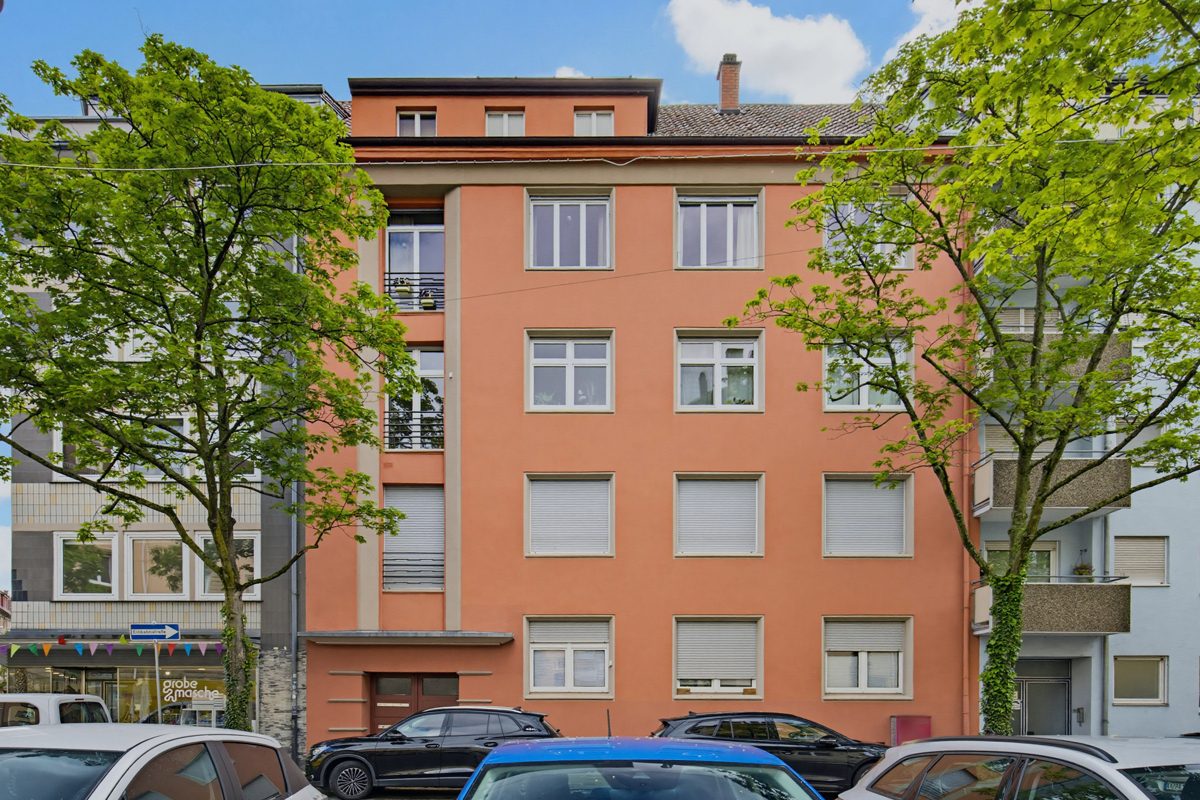 Immobilienangebot - Karlsruhe / Südweststadt - Wohnungen - Großzügige Stadtwohnung in Bestlage der Südweststadt mit Loggia & ausgebautem Spitzboden!