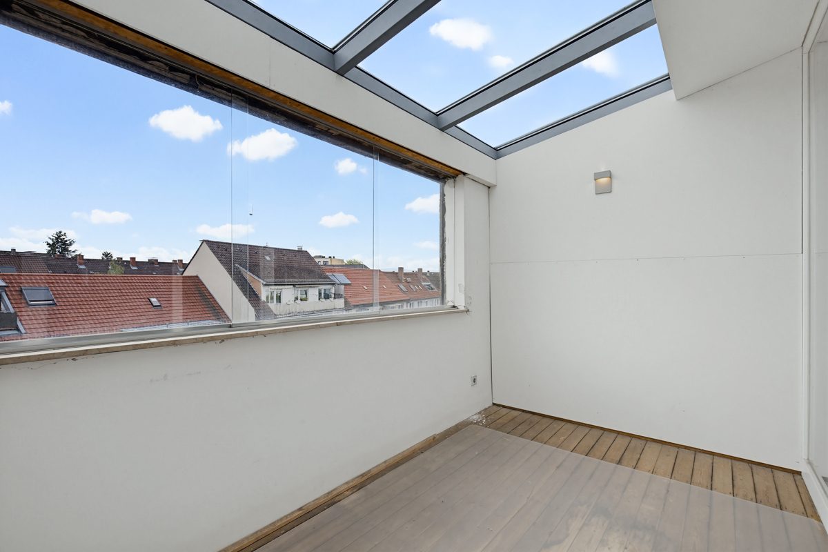 Immobilienangebot - Karlsruhe / Südweststadt - Wohnungen - Großzügige Stadtwohnung in Bestlage der Südweststadt mit Loggia & ausgebautem Spitzboden!