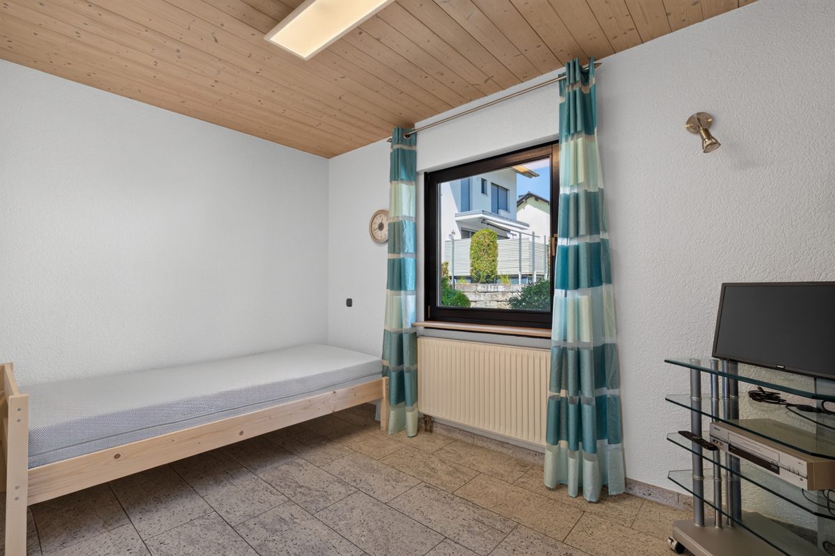 Kinderzimmer 2 Immobilienangebot - Karlsruhe / Stupferich - Wohnen & Anlage - Mehr als ein Haus – Ein Zuhause mit Herz, Garten und vielen Möglichkeiten