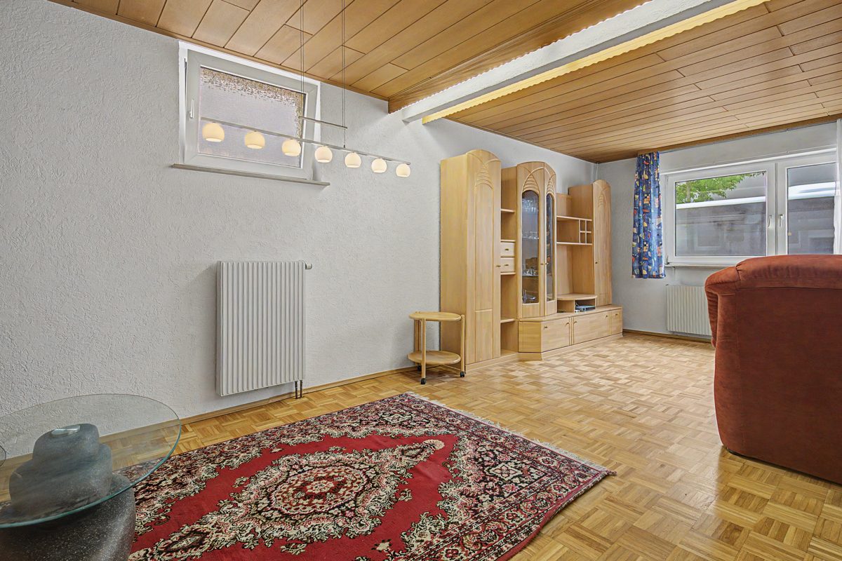 EG Ess- Wohnbereich Immobilienangebot - Waghäusel / Kirrlach - Wohnen & Anlage - Ein Anwesen mit Raum für Ideen – Einfamilienhaus mit Anbau, Nebengebäude und Garten in Waghäusel-Kirrlach