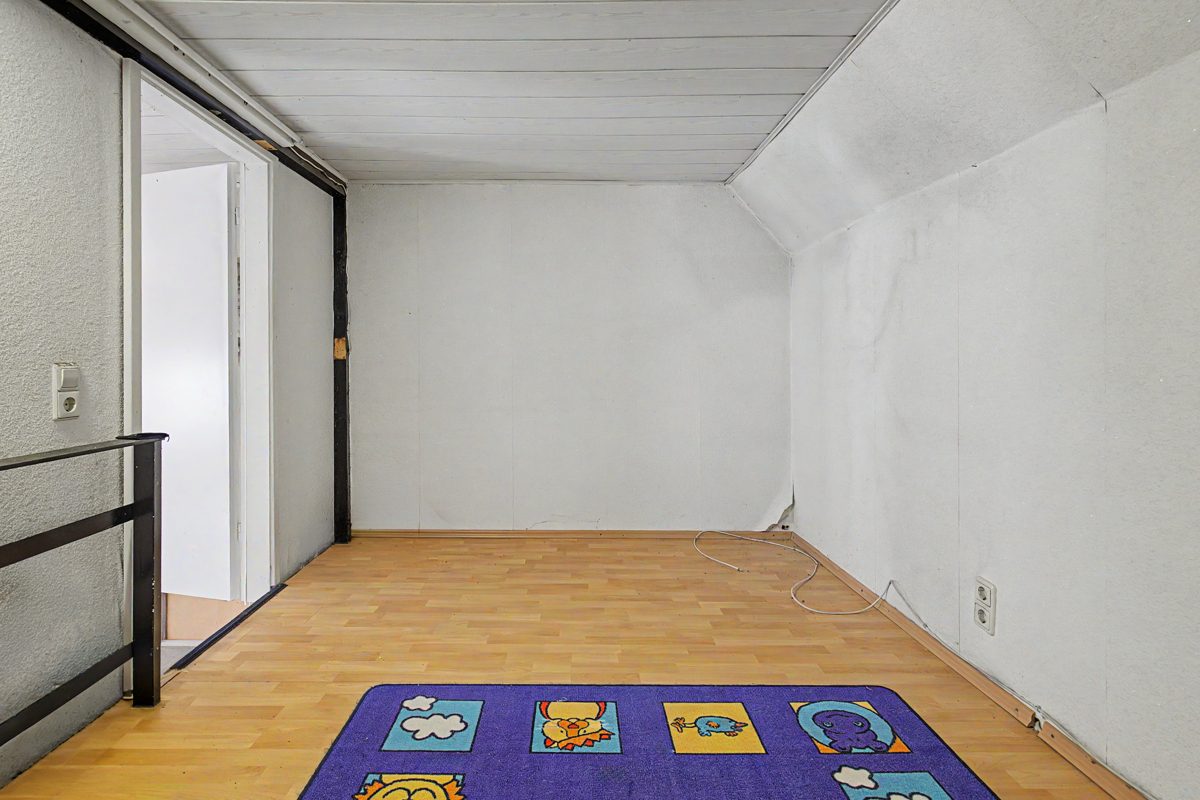 Nebengebäude Raum 2 Immobilienangebot - Waghäusel / Kirrlach - Wohnen & Anlage - Ein Anwesen mit Raum für Ideen – Einfamilienhaus mit Anbau, Nebengebäude und Garten in Waghäusel-Kirrlach