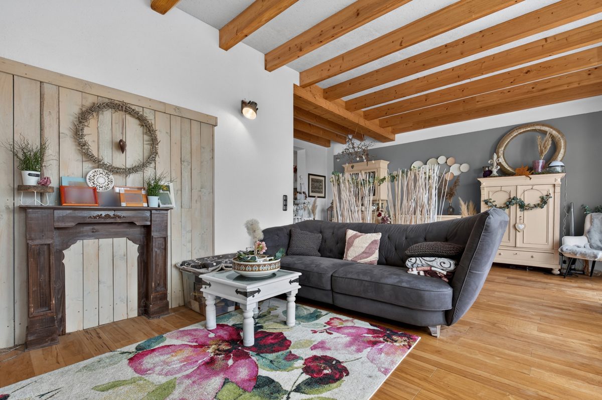 Immobilienangebot - Stutensee / Friedrichstal - Wohnen & Anlage - Charmantes Einfamilienhaus mit modernem Wohnkomfort und großem Grundstück!