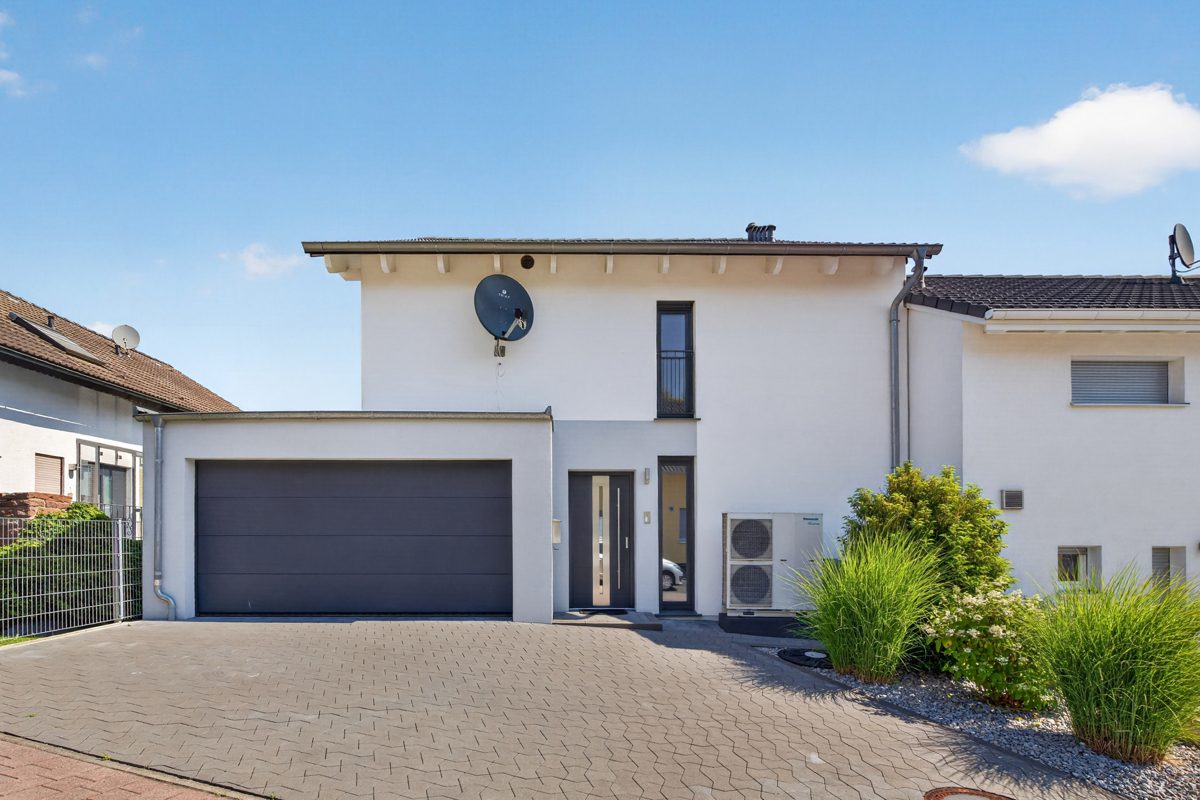 Immobilienangebot - Malsch / Waldprechtsweier - Wohnen & Anlage - Ein Zuhause, das Generationen verbindet – stilvoll, hochwertig und nahezu im Erstbezug
