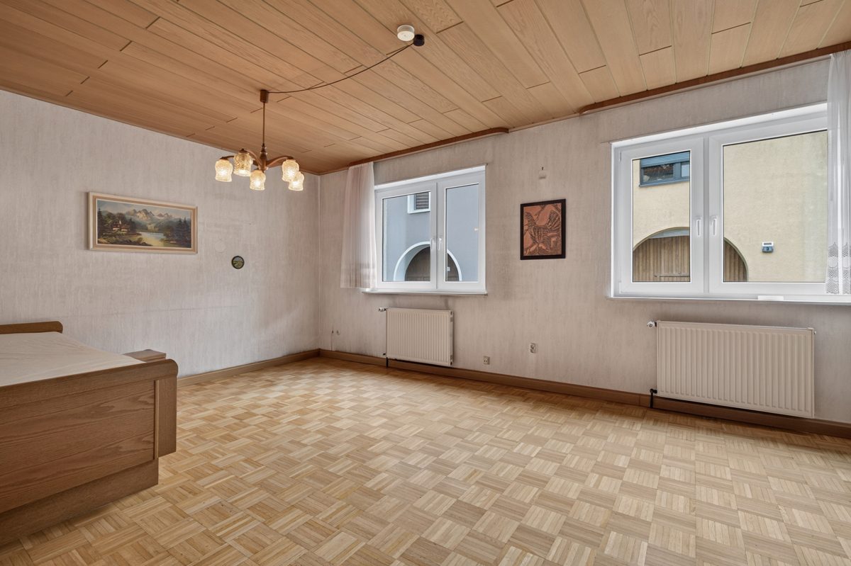 Immobilienangebot - Philippsburg - Wohnen & Anlage - Raum für Familie, Hobby und handwerkliche Projekte