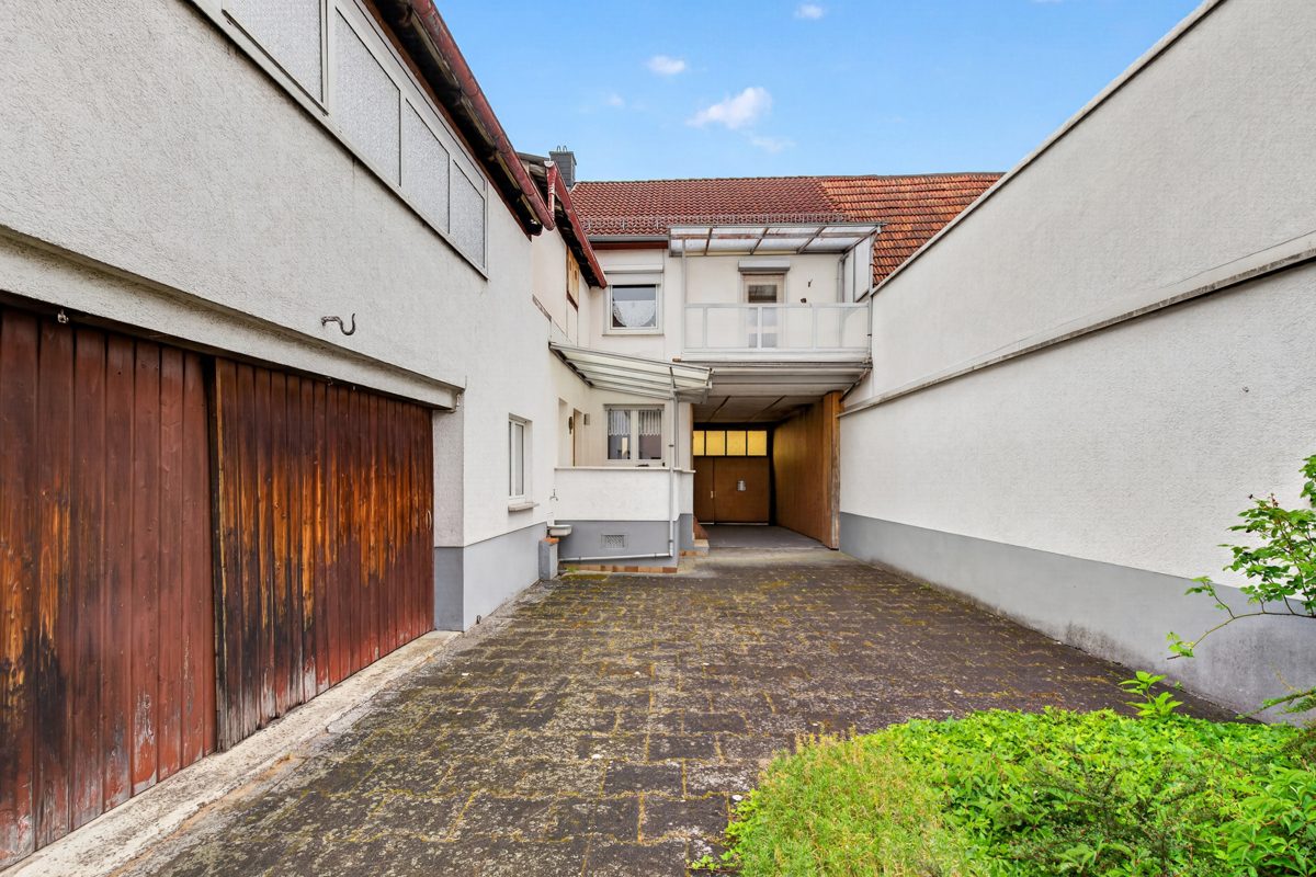 Immobilienangebot - Philippsburg - Wohnen & Anlage - Raum für Familie, Hobby und handwerkliche Projekte