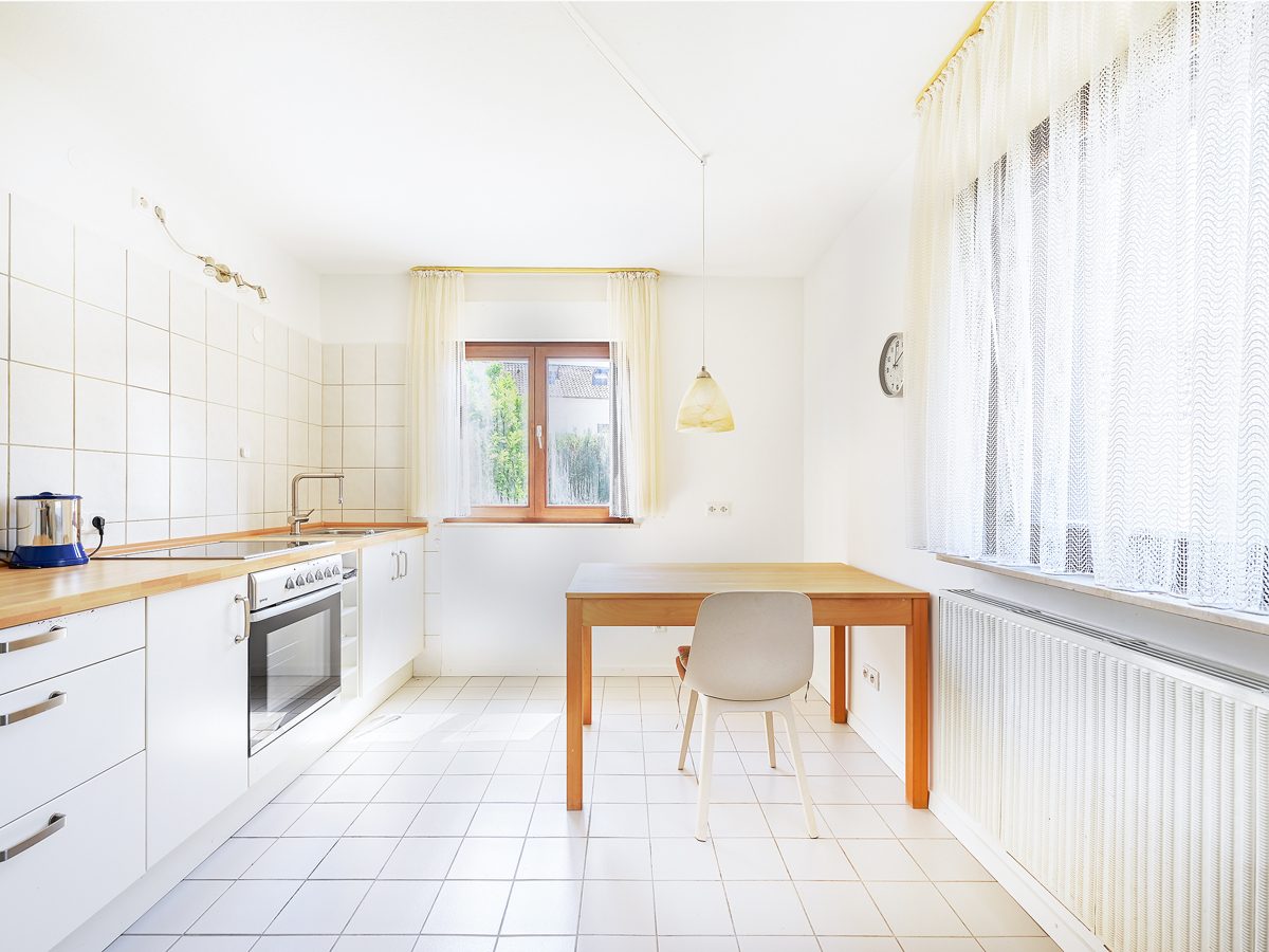 Immobilienangebot - Rastatt - Wohnen & Anlage - Ihr neues Projekt: Zweifamilienhaus mit viel Potential und ausgebautem Dachgeschoss