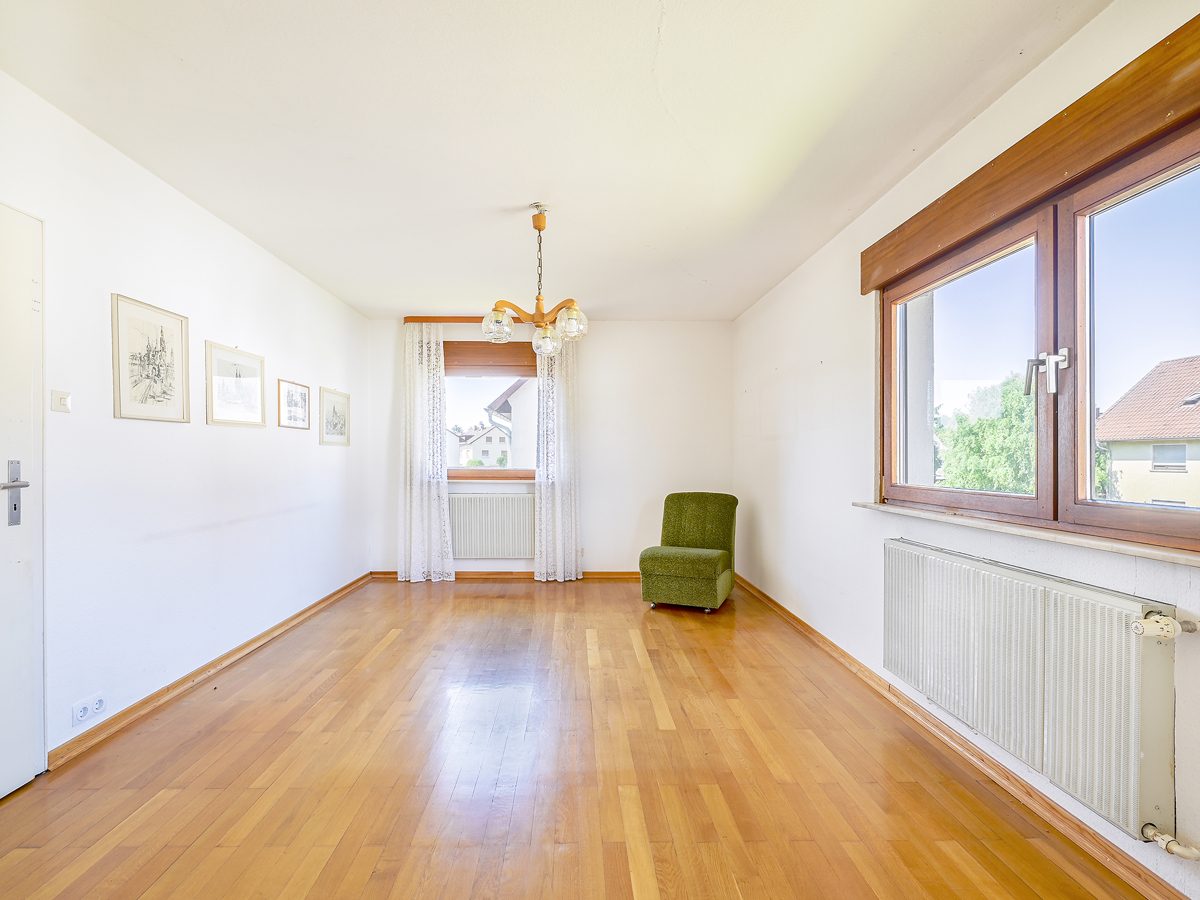 Immobilienangebot - Rastatt - Wohnen & Anlage - Ihr neues Projekt: Zweifamilienhaus mit viel Potential und ausgebautem Dachgeschoss