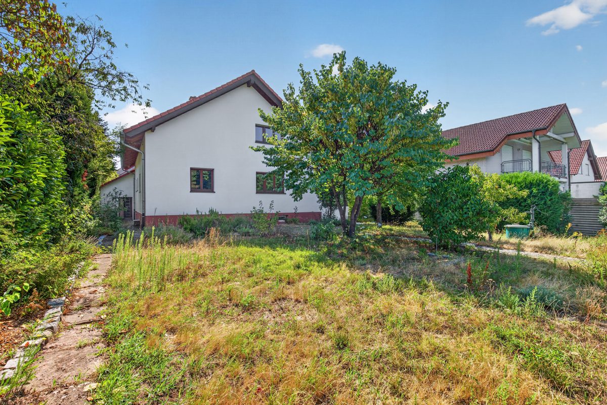 Immobilienangebot - Stutensee / Friedrichstal - Wohnen & Anlage - Einziehen und wohlfühlen - Freistehendes Einfamilienhaus mit Wärmepumpe!