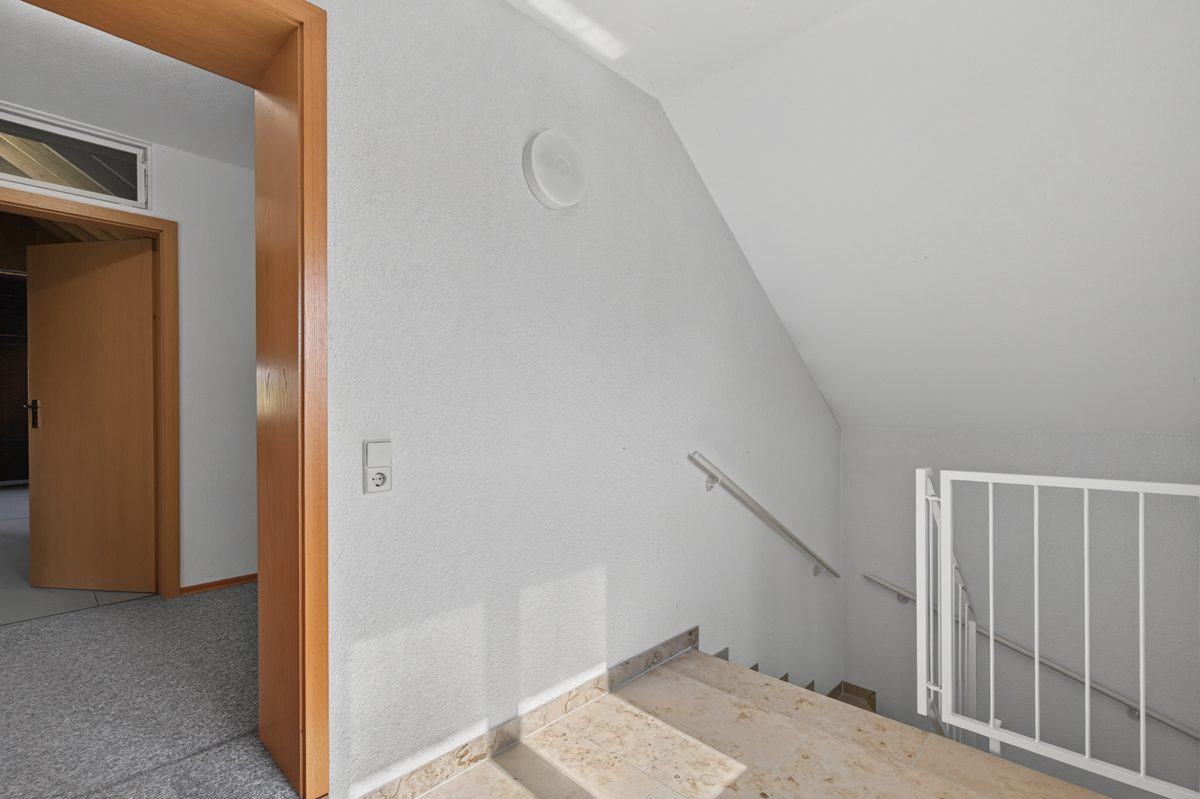 Immobilienangebot - Stutensee / Friedrichstal - Wohnen & Anlage - Einziehen und wohlfühlen - Freistehendes Einfamilienhaus mit Wärmepumpe!