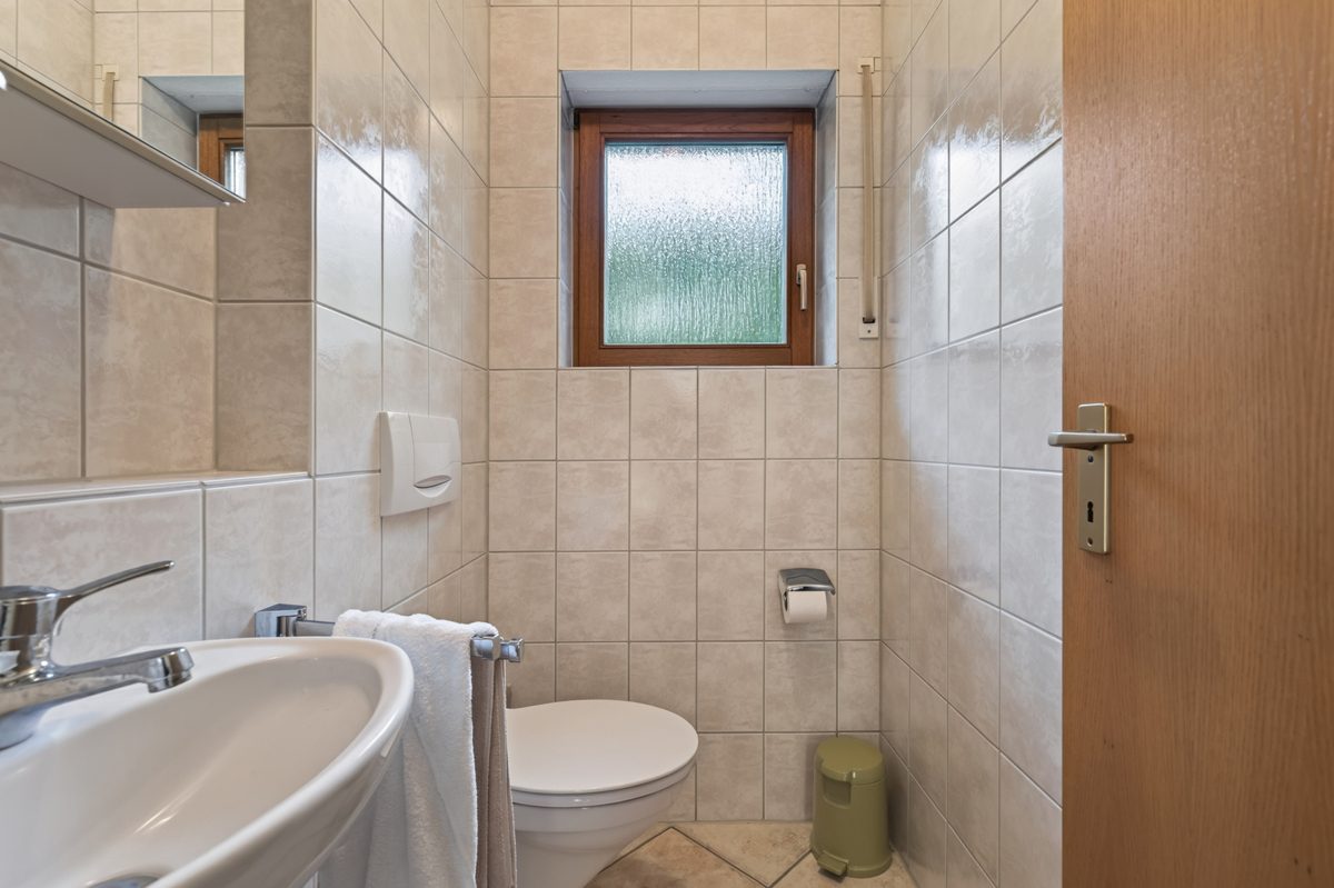 Immobilienangebot - Stutensee / Friedrichstal - Wohnen & Anlage - Einziehen und wohlfühlen - Freistehendes Einfamilienhaus mit Wärmepumpe!