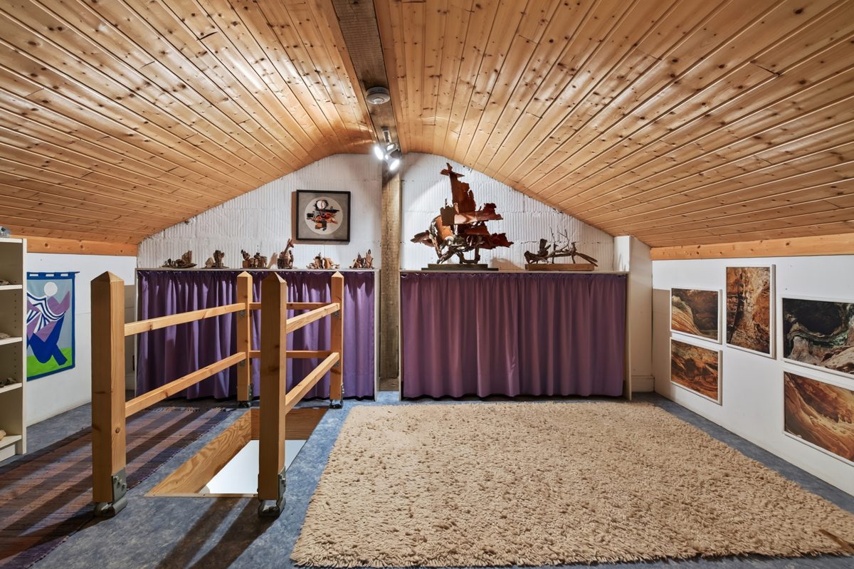 Dachgeschoss im Hinterhaus Immobilienangebot - Karlsruhe / Durlach-Aue - Wohnen & Anlage - Zwei Häuser auf einem Grundstück im Herzen von Aue – Sale & Lease Back