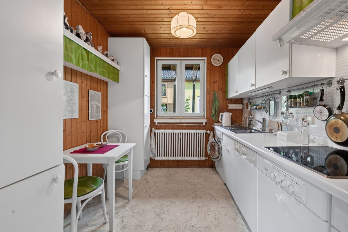 Küche im Hinterhaus Immobilienangebot - Karlsruhe / Durlach-Aue - Wohnen & Anlage - Zwei Häuser auf einem Grundstück im Herzen von Aue – Sale & Lease Back