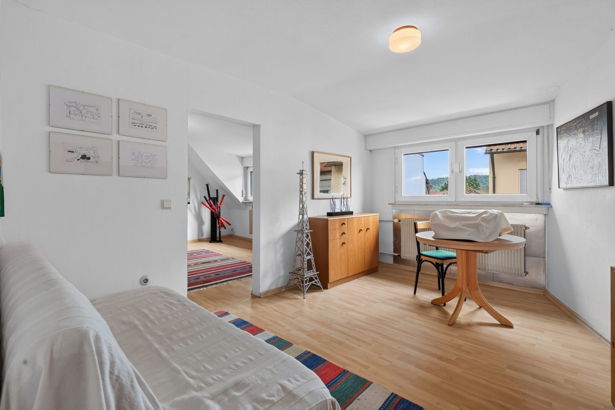 OG im Vorderhaus 3 Immobilienangebot - Karlsruhe / Durlach-Aue - Wohnen & Anlage - Zwei Häuser auf einem Grundstück im Herzen von Aue – Sale & Lease Back