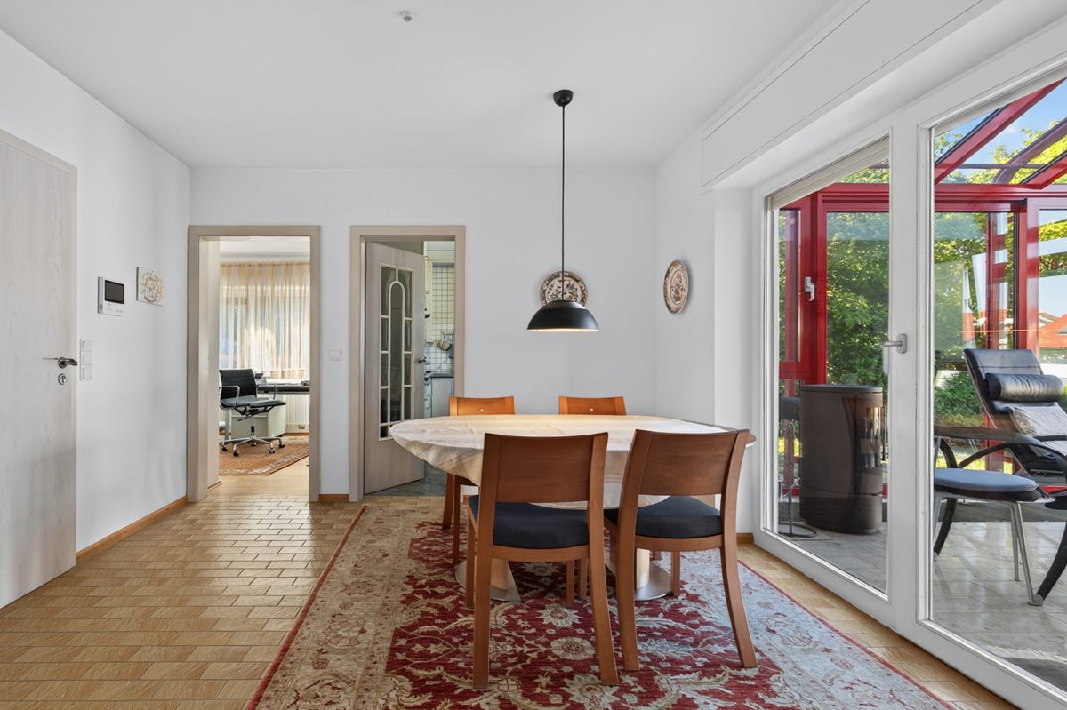 Esszimmer Immobilienangebot - Waldbronn / Busenbach - Wohnen & Anlage - Ein Zuhause mit Herz, Raum für die ganze Familie und vielen Möglichkeiten