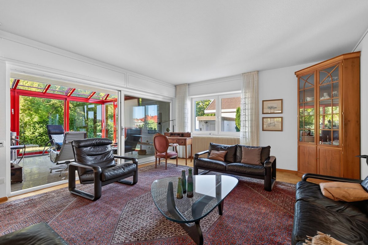 Wohnzimmer im EG Immobilienangebot - Waldbronn / Busenbach - Wohnen & Anlage - Ein Zuhause mit Herz, Raum für die ganze Familie und vielen Möglichkeiten