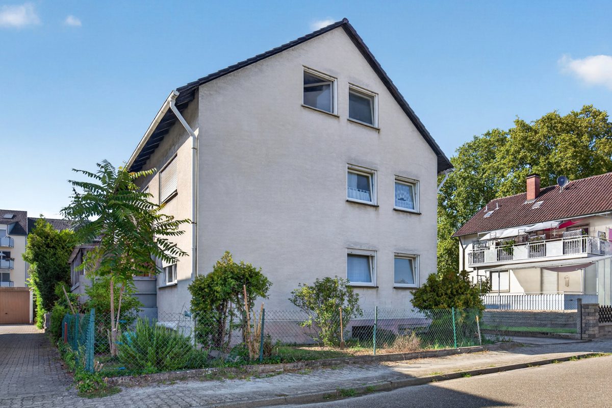 Außenansicht Immobilienangebot - Karlsruhe / Grünwinkel - Wohnen & Anlage - Vollvermietetes 5-Familien-Wohnhaus mit Entwicklungspotenzial