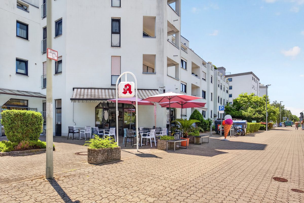 Immobilienangebot - Karlsruhe / Neureut - Rest & Gewerbe - Süße Rendite: Vermietete Eisdiele als Kapitalanlage
