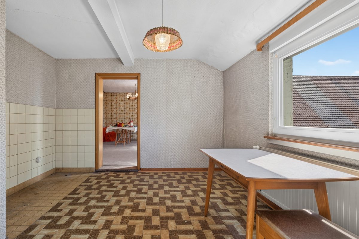OG Küche Immobilienangebot - Stutensee / Staffort - Grundstücke - Grundstück mit Bestandsgebäude – Vielseitiges Sanierungs- und Neubaupotenzial in Stutensee-Staffort